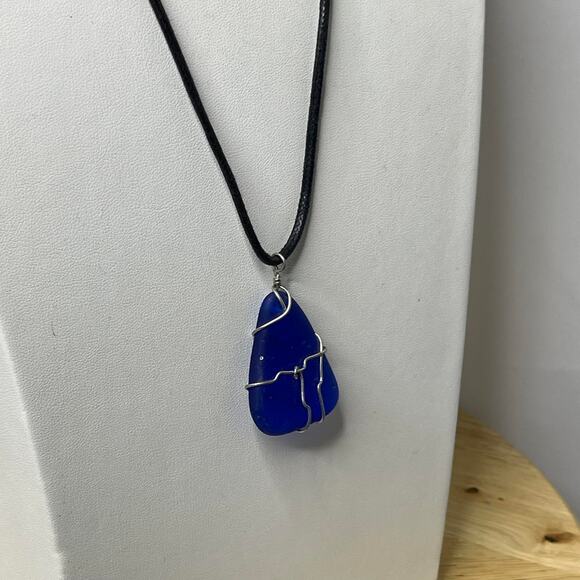 bright blue pendant necklace on black cord wire wrapped natural bohemian boho - Picture 3 of 10